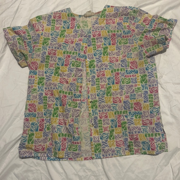 Multi-Colored Scrub Top – Bright & Comfortable Medical Shirt - Picture 1 of 2